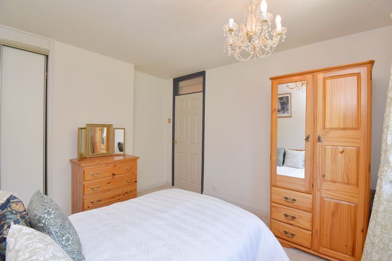 Bedroom- click for photo gallery